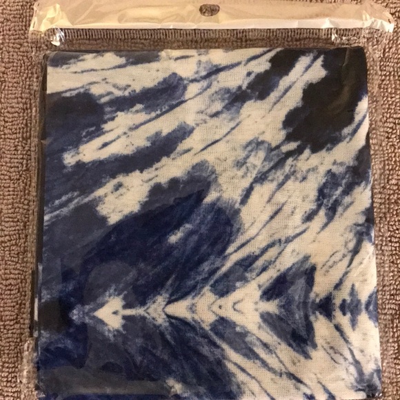 Tie Dye Print Facemask Bandana Style Neck Gaiter - Picture 2 of 2